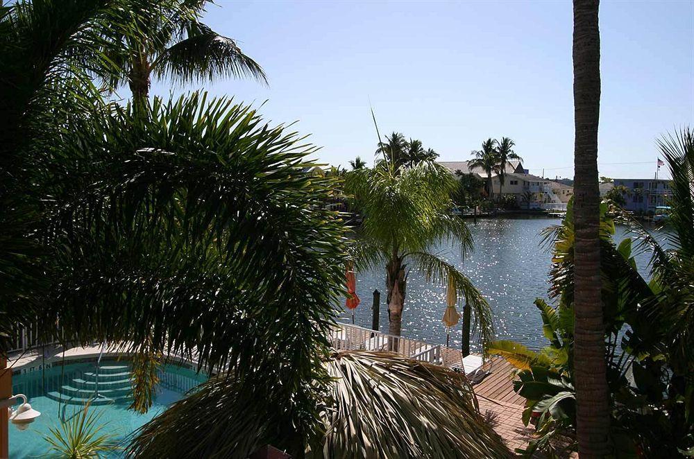 Manatee Bay Inn Форт Майерс Бич Экстерьер фото